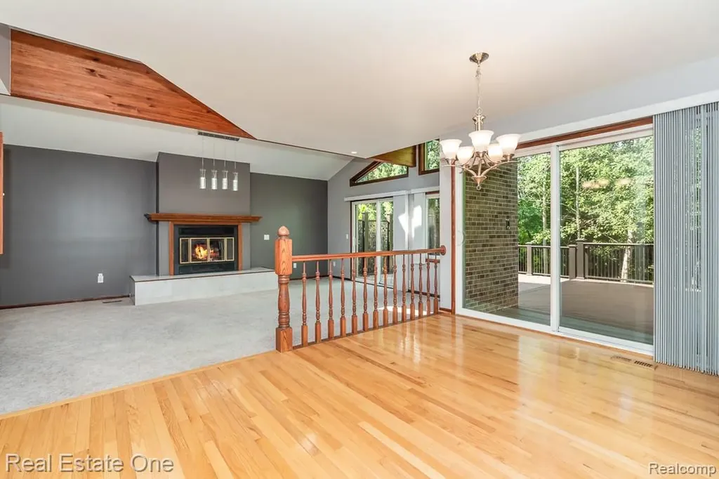5129 Highmount Drive Troy City MI 48098