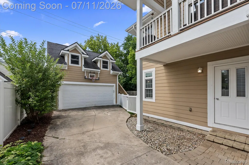 1240 Bird Avenue Birmingham City MI 48009