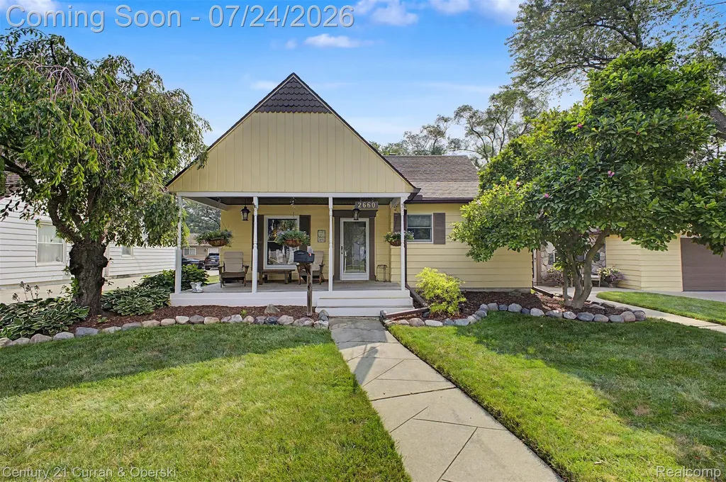 2660 Thomas Avenue Berkley City MI 48072