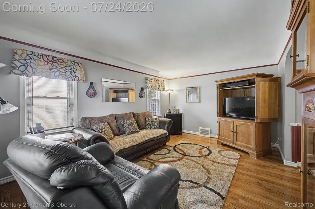 2660 Thomas Avenue Berkley City MI 48072