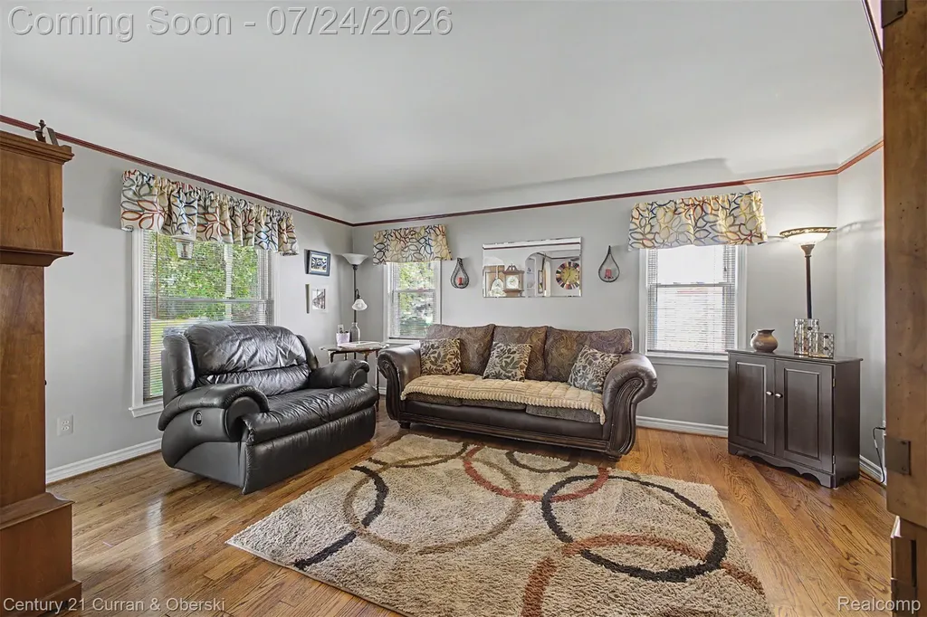 2660 Thomas Avenue Berkley City MI 48072