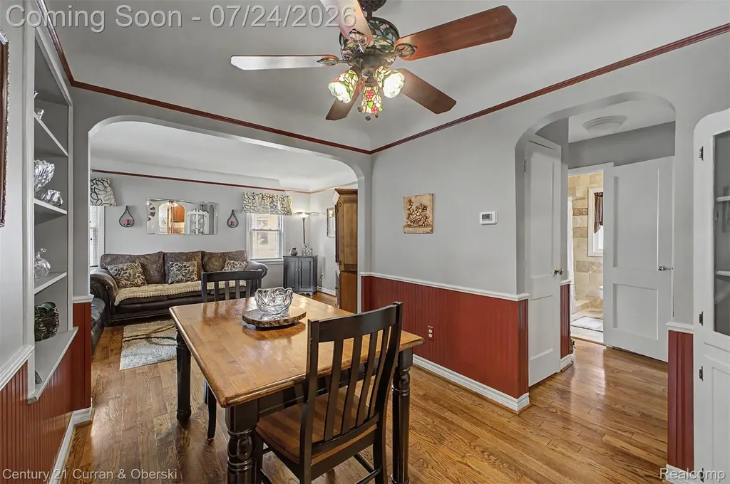 2660 Thomas Avenue Berkley City MI 48072