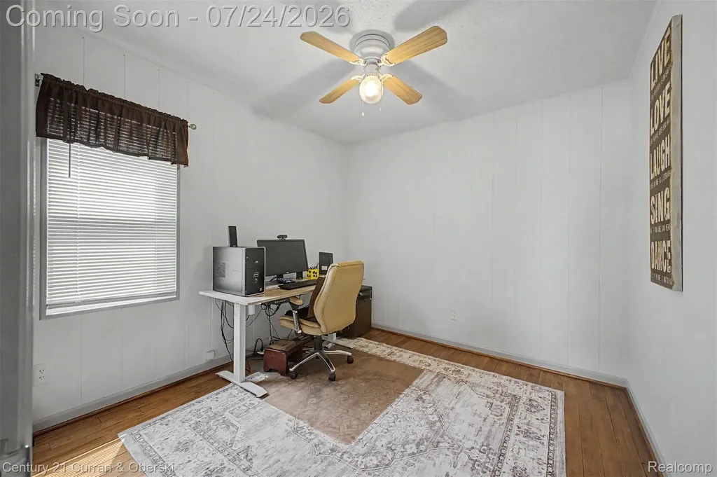 2660 Thomas Avenue Berkley City MI 48072