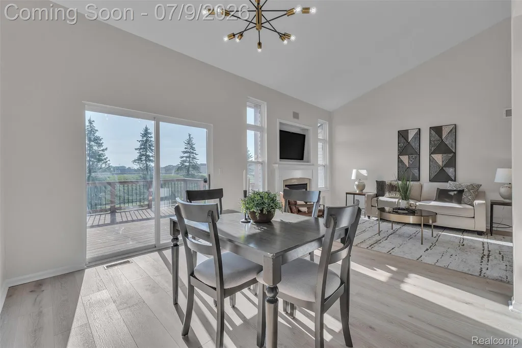 25476 Tara Lane Brownstown Charter Township MI 48134