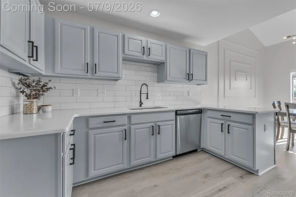 25476 Tara Lane Brownstown Charter Township MI 48134