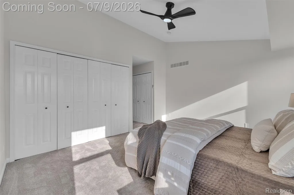 25476 Tara Lane Brownstown Charter Township MI 48134