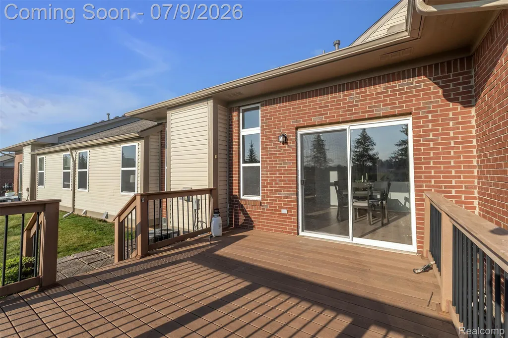 25476 Tara Lane Brownstown Charter Township MI 48134