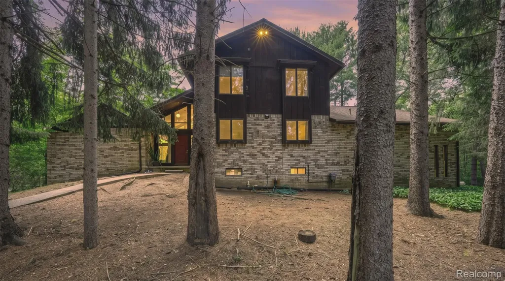 4565 Brookside Road Hartland Township MI 48430