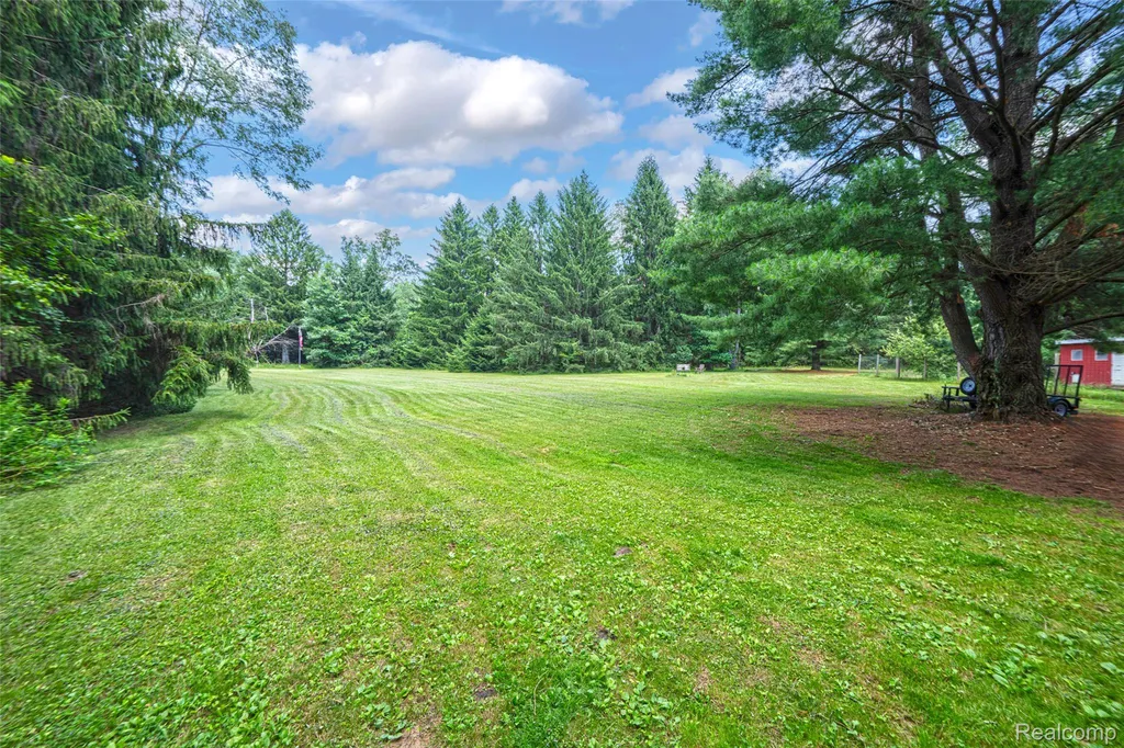 4565 Brookside Road Hartland Township MI 48430