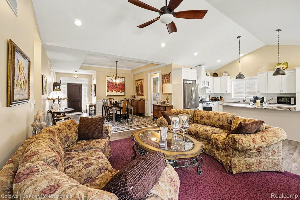 56 Fox Hollow Drive Lapeer City MI 48455