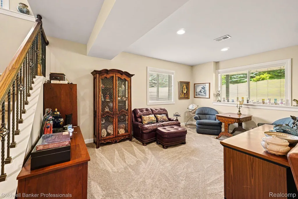 56 Fox Hollow Drive Lapeer City MI 48455
