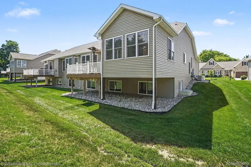 56 Fox Hollow Drive Lapeer City MI 48455