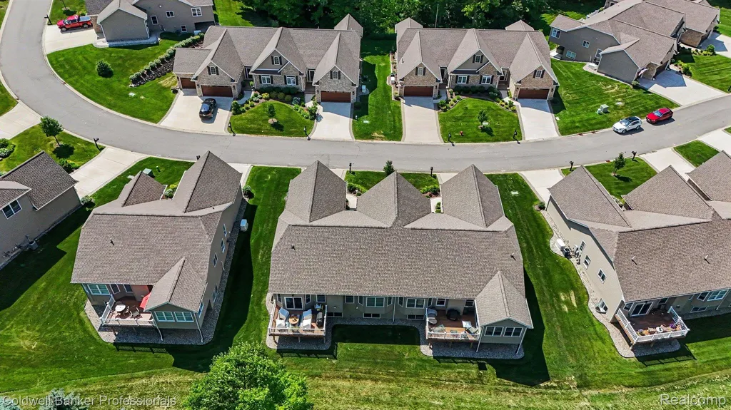 56 Fox Hollow Drive Lapeer City MI 48455