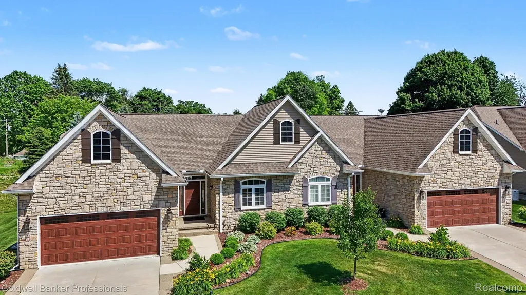 56 Fox Hollow Drive Lapeer City MI 48455
