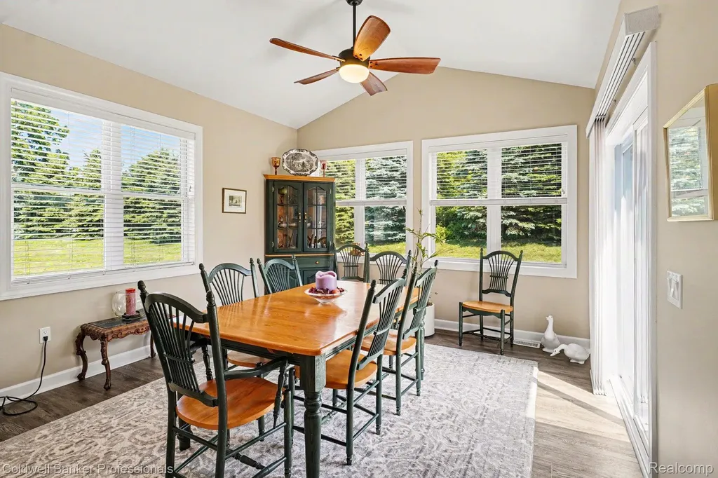56 Fox Hollow Drive Lapeer City MI 48455