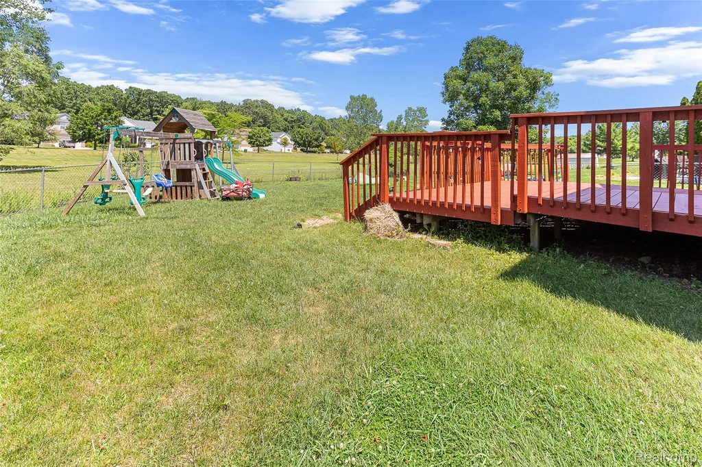 7921 Mallard Way York Charter Township MI 48197