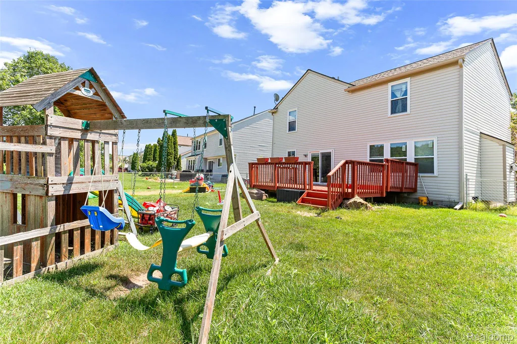 7921 Mallard Way York Charter Township MI 48197