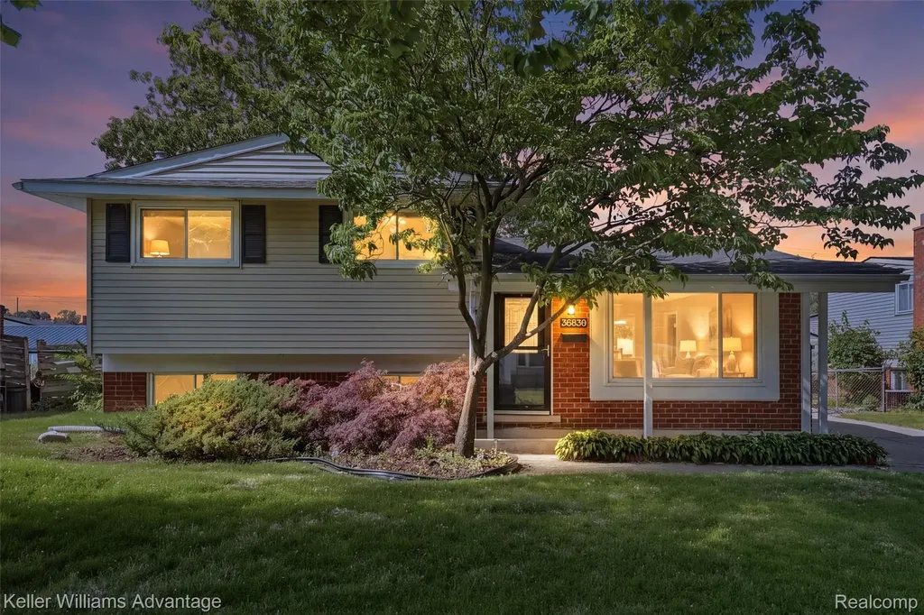 35838 Canyon Drive Westland City MI 48186