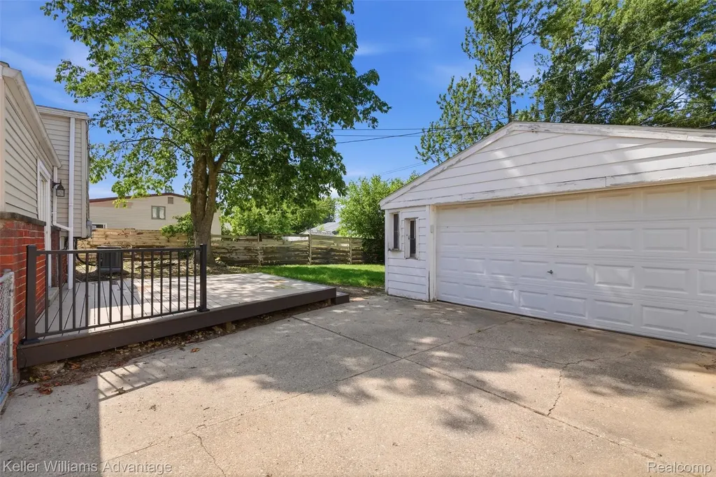 35838 Canyon Drive Westland City MI 48186