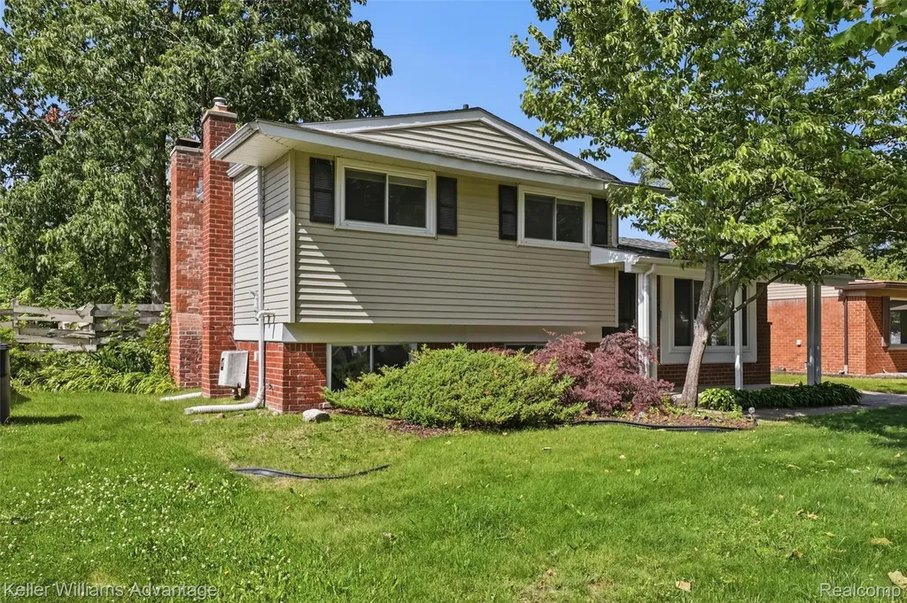 35838 Canyon Drive Westland City MI 48186
