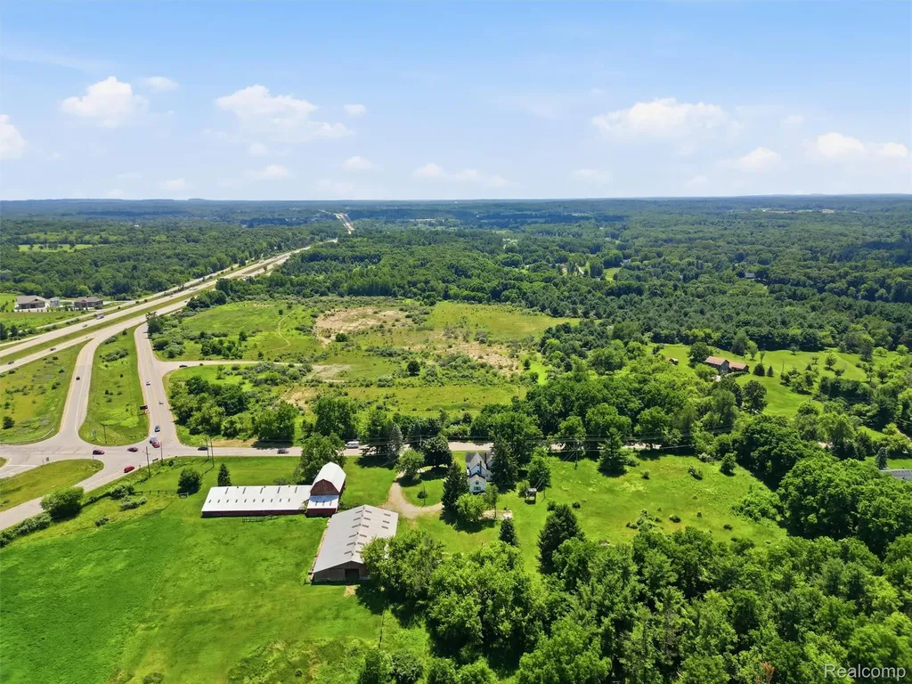 4975 Old Us 23 Hartland Township MI 48430