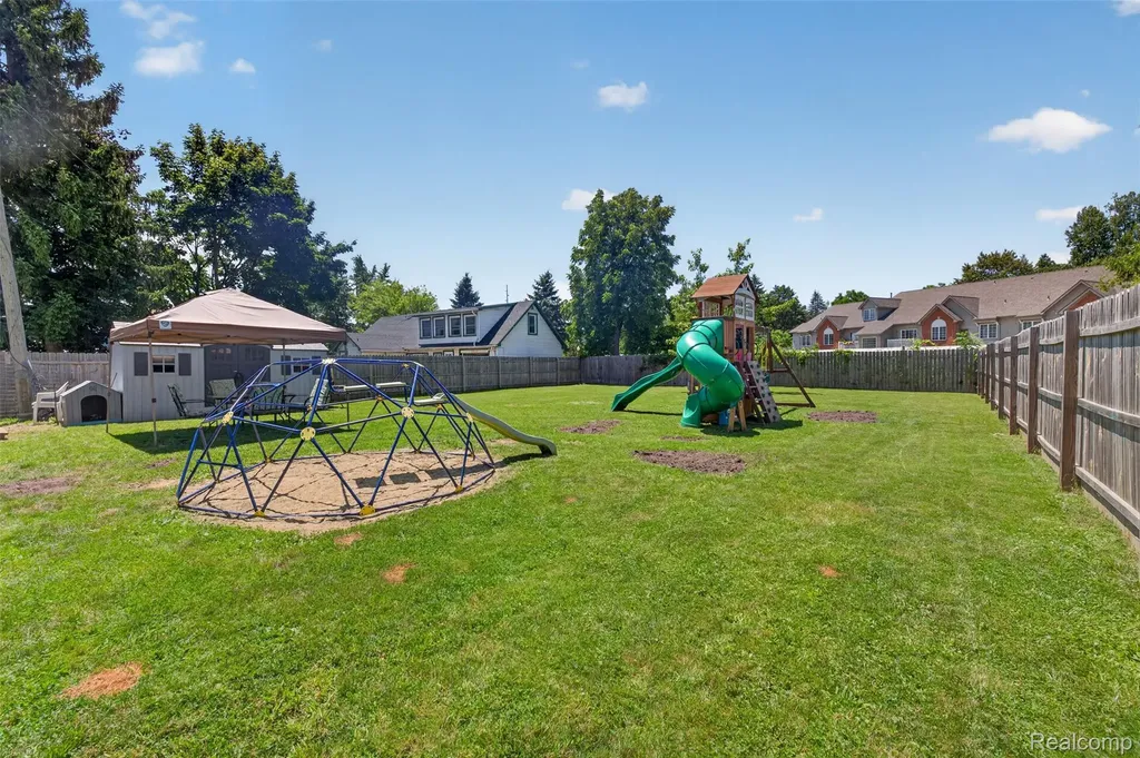 69053 Grove Street Richmond City MI 48062