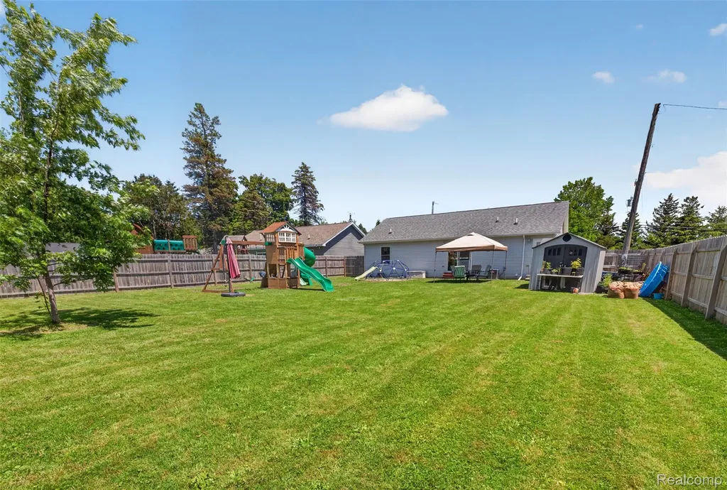 69053 Grove Street Richmond City MI 48062