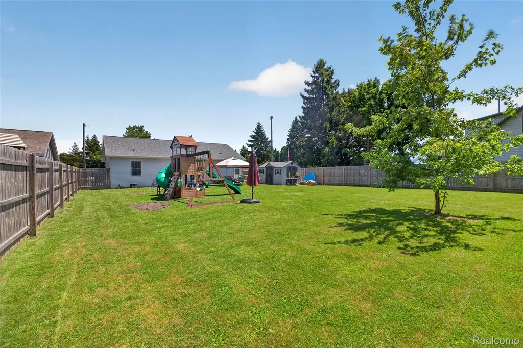 69053 Grove Street Richmond City MI 48062