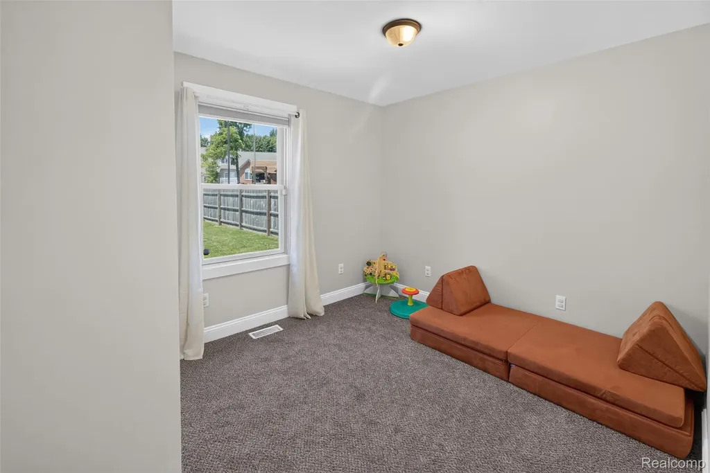 69053 Grove Street Richmond City MI 48062