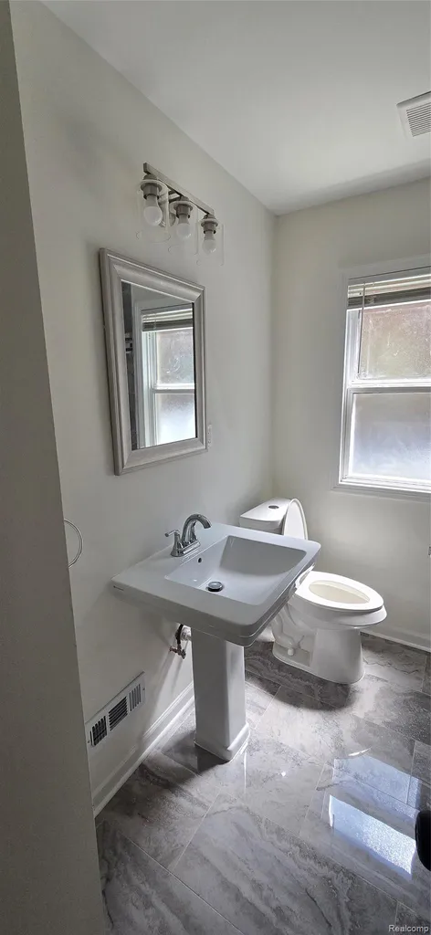 10476 Duprey Street Detroit City MI 48224