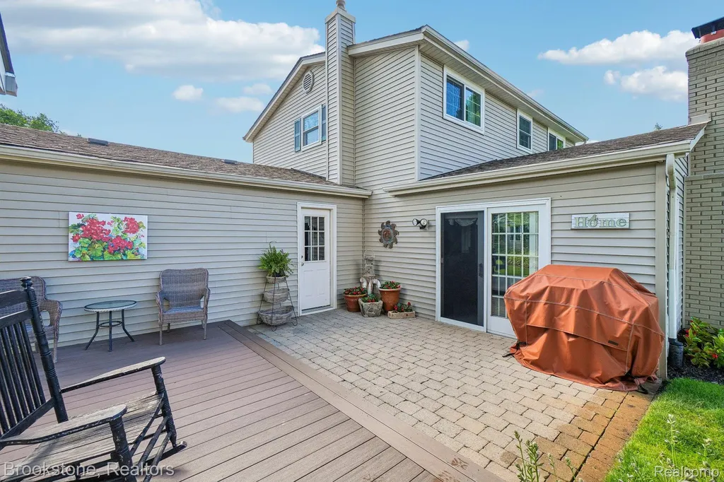 2668 Caterham Drive Waterford Charter Township MI 48329