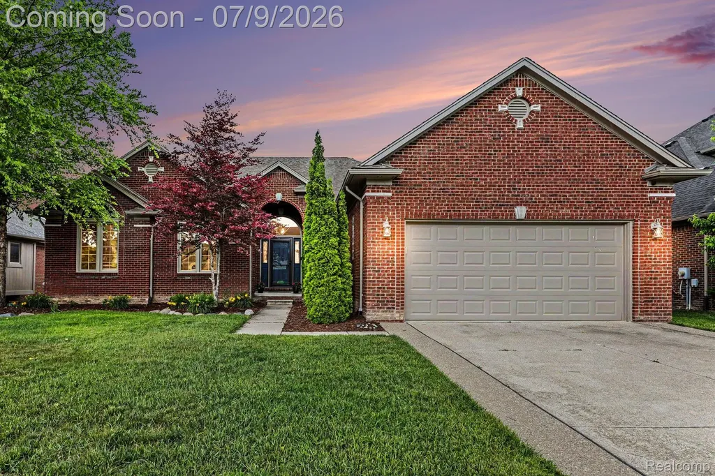 50289 Nantwich Drive Macomb Township MI 48044