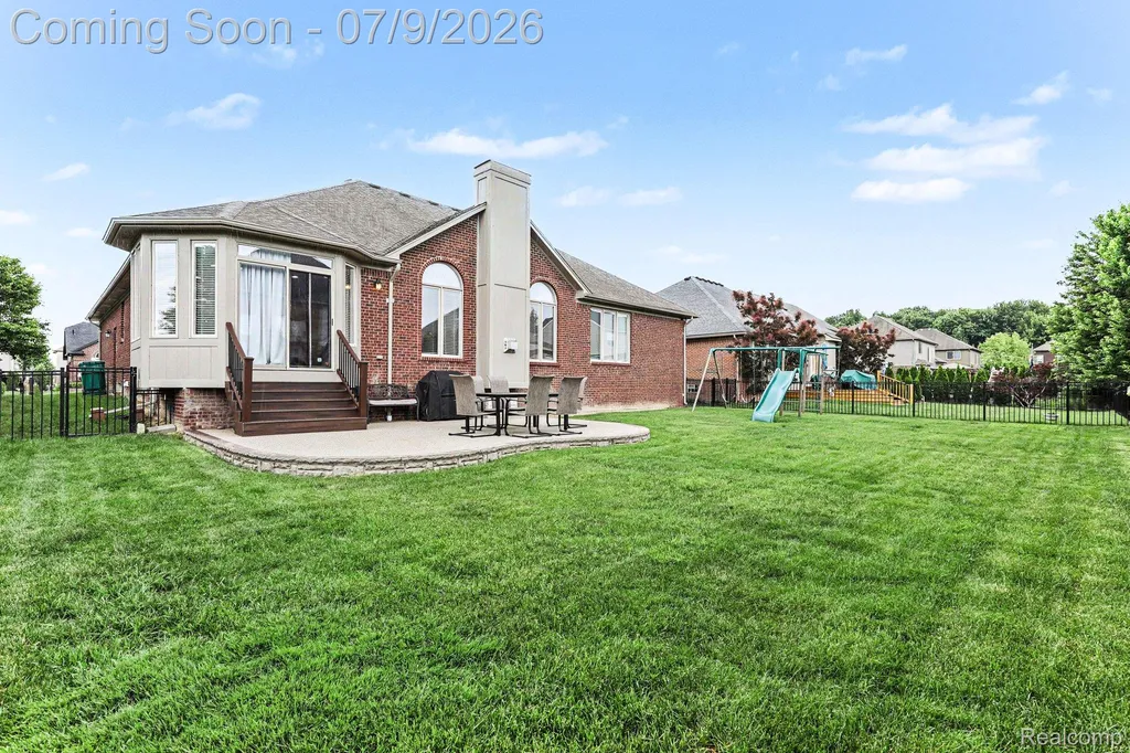 50289 Nantwich Drive Macomb Township MI 48044