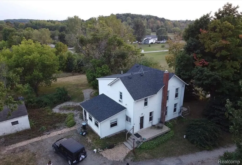 1285 S Cummings Road Davison City MI 48423