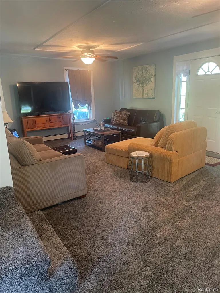 1285 S Cummings Road Davison City MI 48423