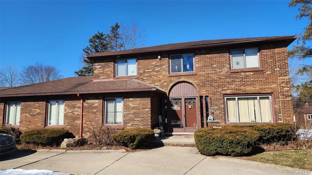 35312 Northmont Drive Farmington Hills City MI 48331