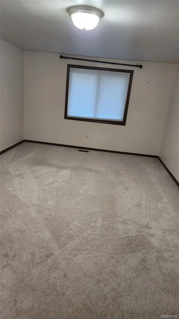 35312 Northmont Drive Farmington Hills City MI 48331