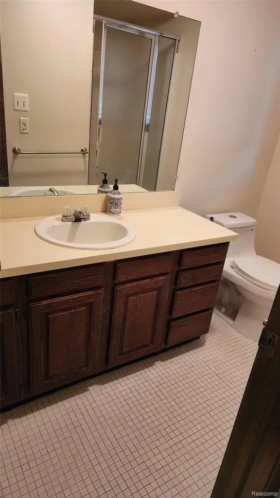 35312 Northmont Drive Farmington Hills City MI 48331
