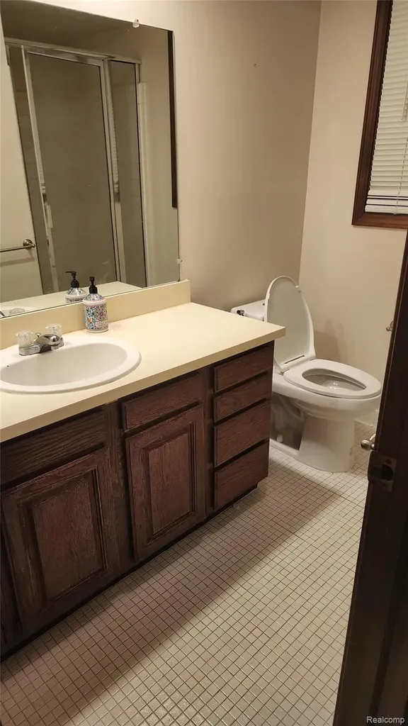 35312 Northmont Drive Farmington Hills City MI 48331