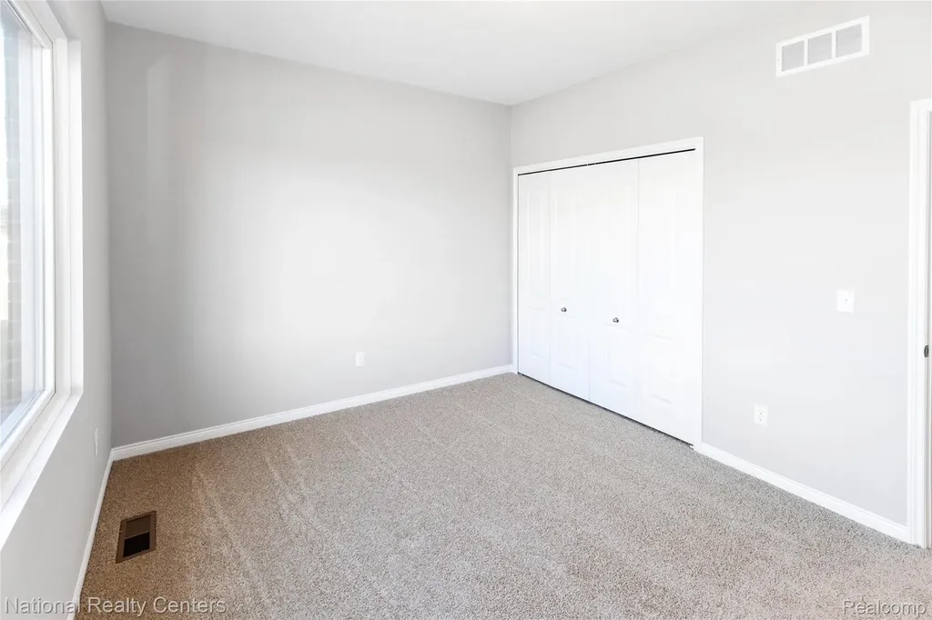 53188 Woodland Meadows Chesterfield Township MI 48047