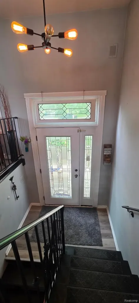 3285 Mapledale Street Commerce Charter Township MI 48382