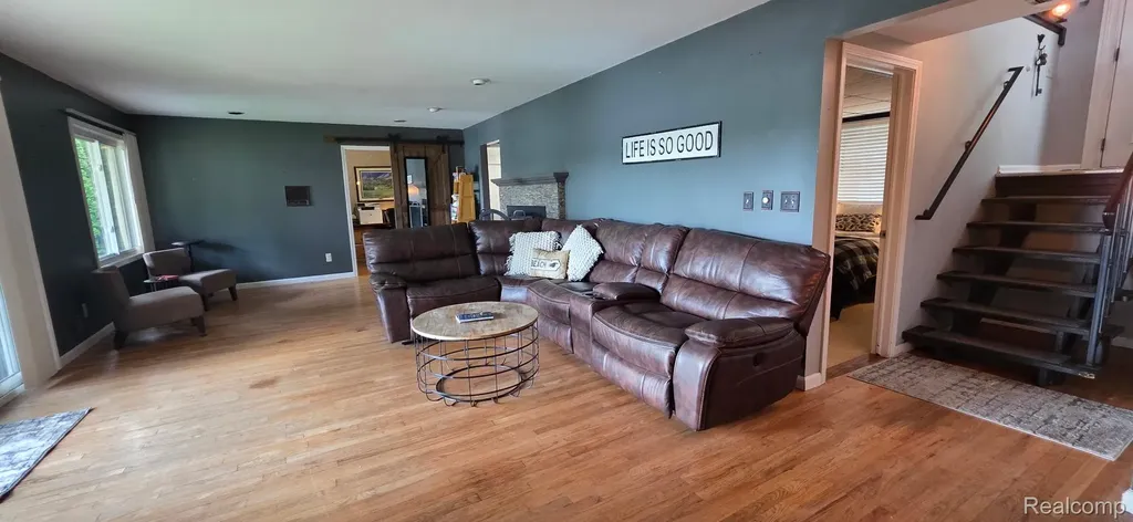 3285 Mapledale Street Commerce Charter Township MI 48382
