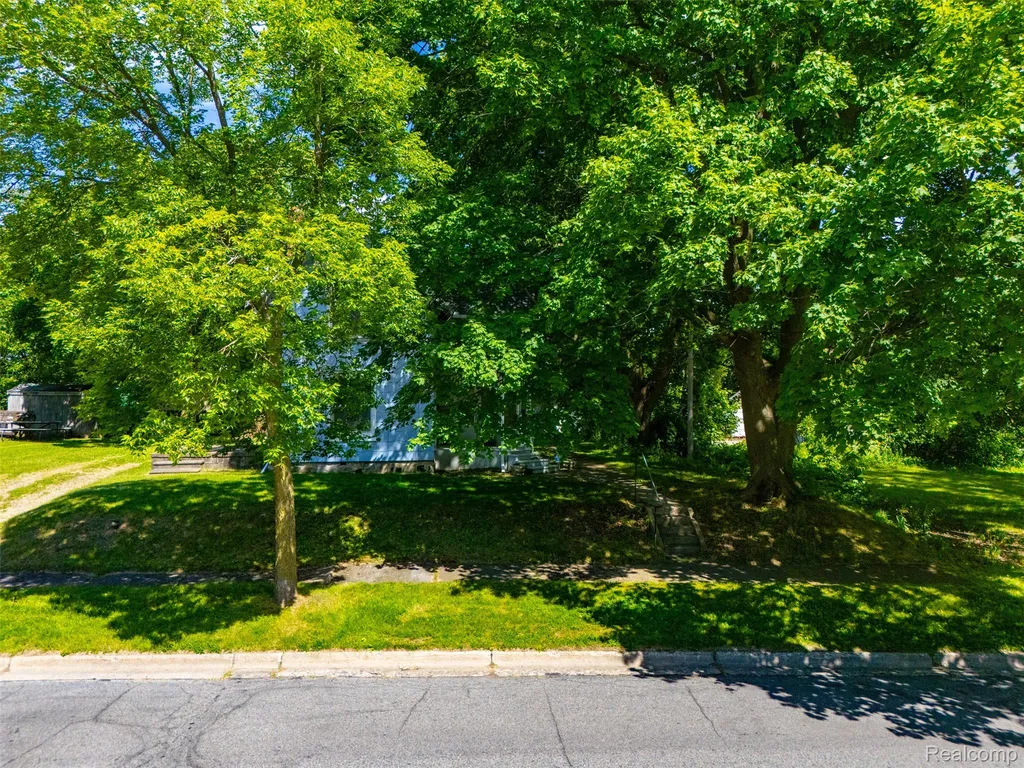 307 N Gorham Street Jackson City MI 49202