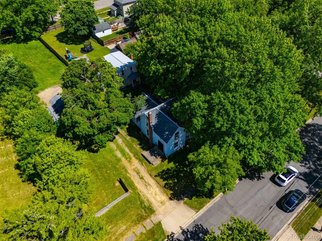 307 N Gorham Street Jackson City MI 49202