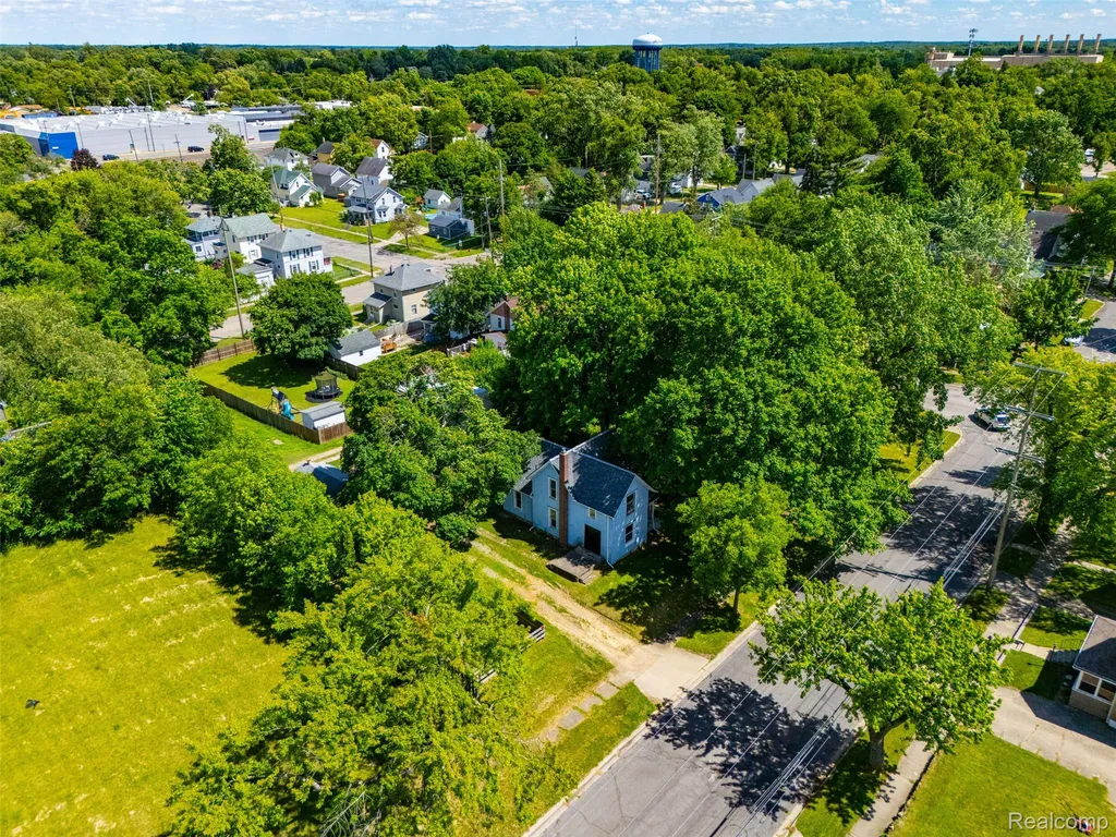 307 N Gorham Street Jackson City MI 49202