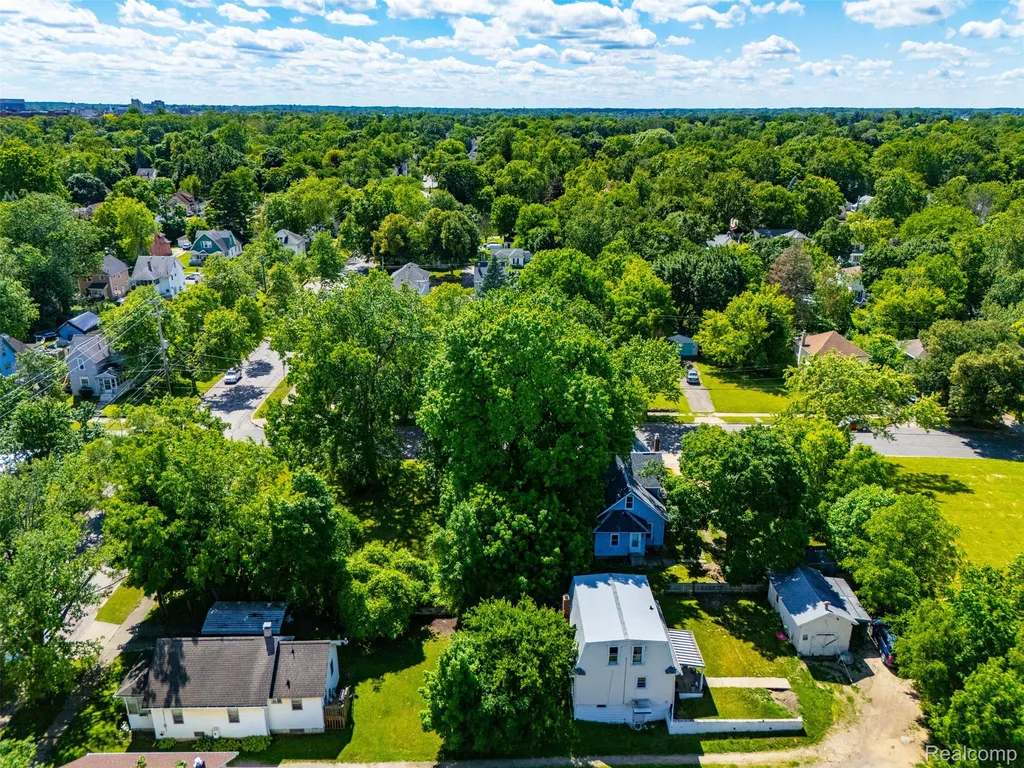 307 N Gorham Street Jackson City MI 49202