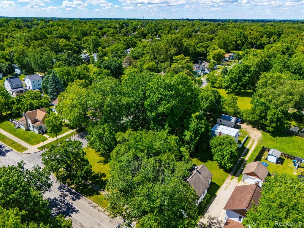 307 N Gorham Street Jackson City MI 49202