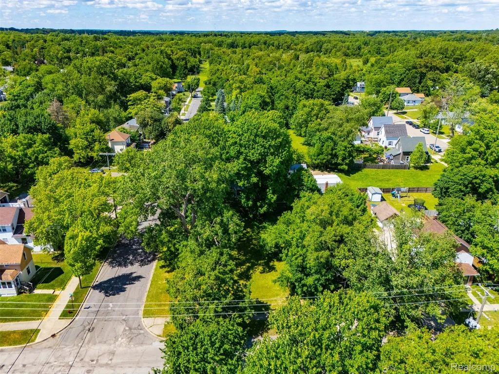 307 N Gorham Street Jackson City MI 49202