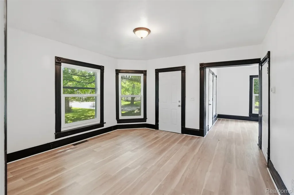 307 N Gorham Street Jackson City MI 49202