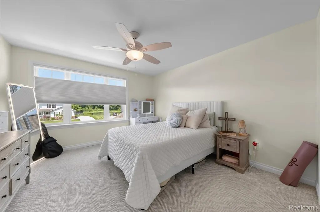 2429 Walnut View Drive Hartland Township MI 48855